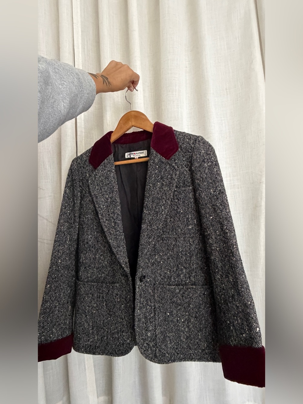 Saint Laurent Rive Gauche Tweed Blazer with Burgundy Velvet Collar size 40